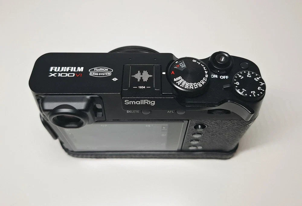 Fujifilm X100VI Black + Lots of Extras. Only 200 shot shutter count.