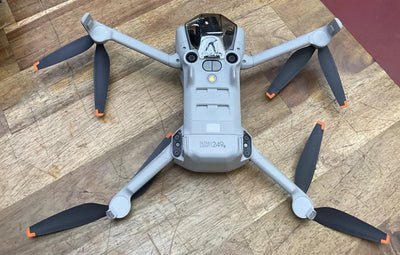 DJI MINI 4 Pro FLY MORE COMBO CAMERA DRONE WITH RC331 REMOTE