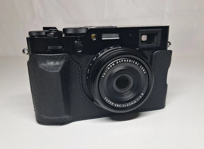 Fujifilm X100VI Black + Lots of Extras. Only 200 shot shutter count.