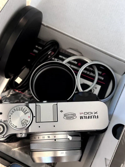 Fujifilm X100VI (Silver) w/ Cinebloom 20%, HD Filter, Black Case, Screen shield
