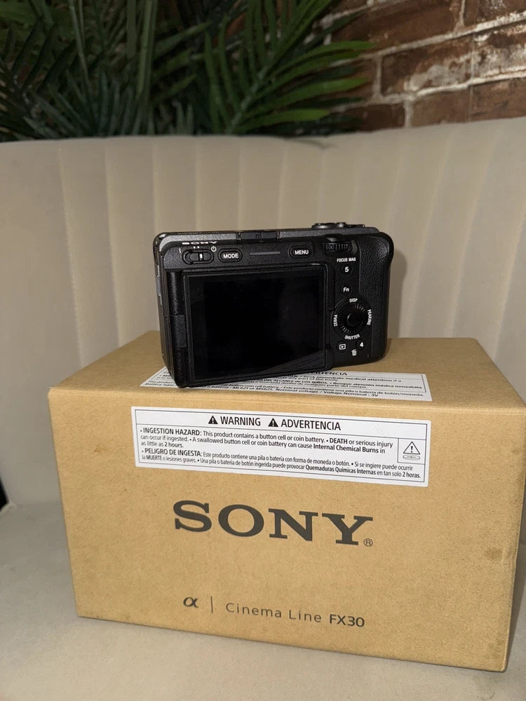 Sony FX30 26.1MP 4K Cinema Digital Camera (Body only) - Gray (ILME-FX30B) Mint