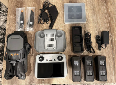 DJI Mavic 3 Pro With RC, 3 Batteries, Charging Hub, ND Filters