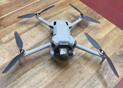 DJI MINI 4 Pro FLY MORE COMBO CAMERA DRONE WITH RC331 REMOTE