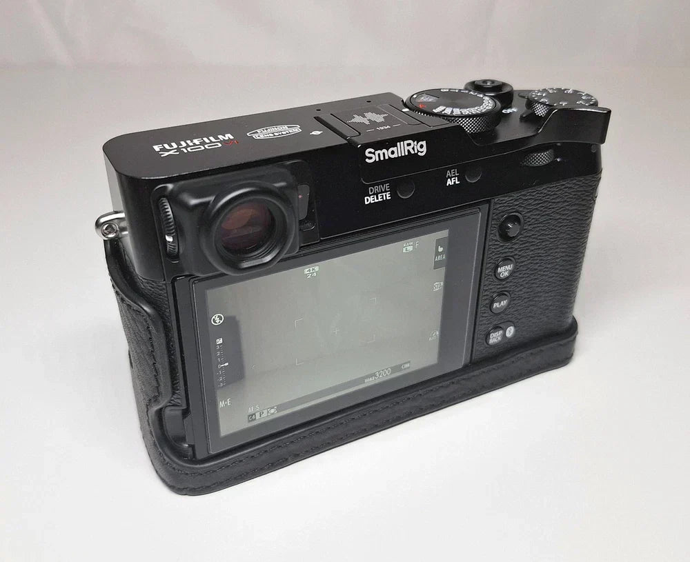 Fujifilm X100VI Black + Lots of Extras. Only 200 shot shutter count.