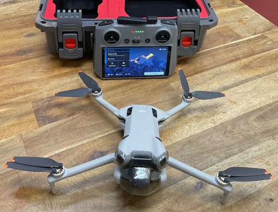 DJI MINI 4 Pro FLY MORE COMBO CAMERA DRONE WITH RC331 REMOTE