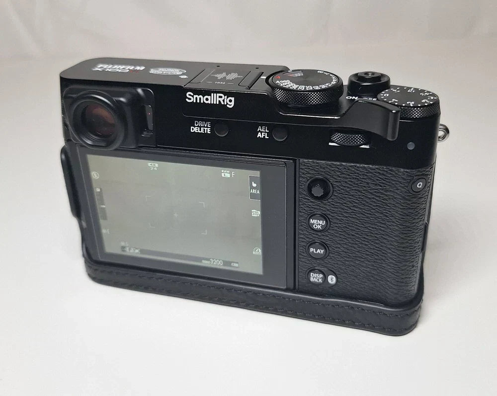 Fujifilm X100VI Black + Lots of Extras. Only 200 shot shutter count.