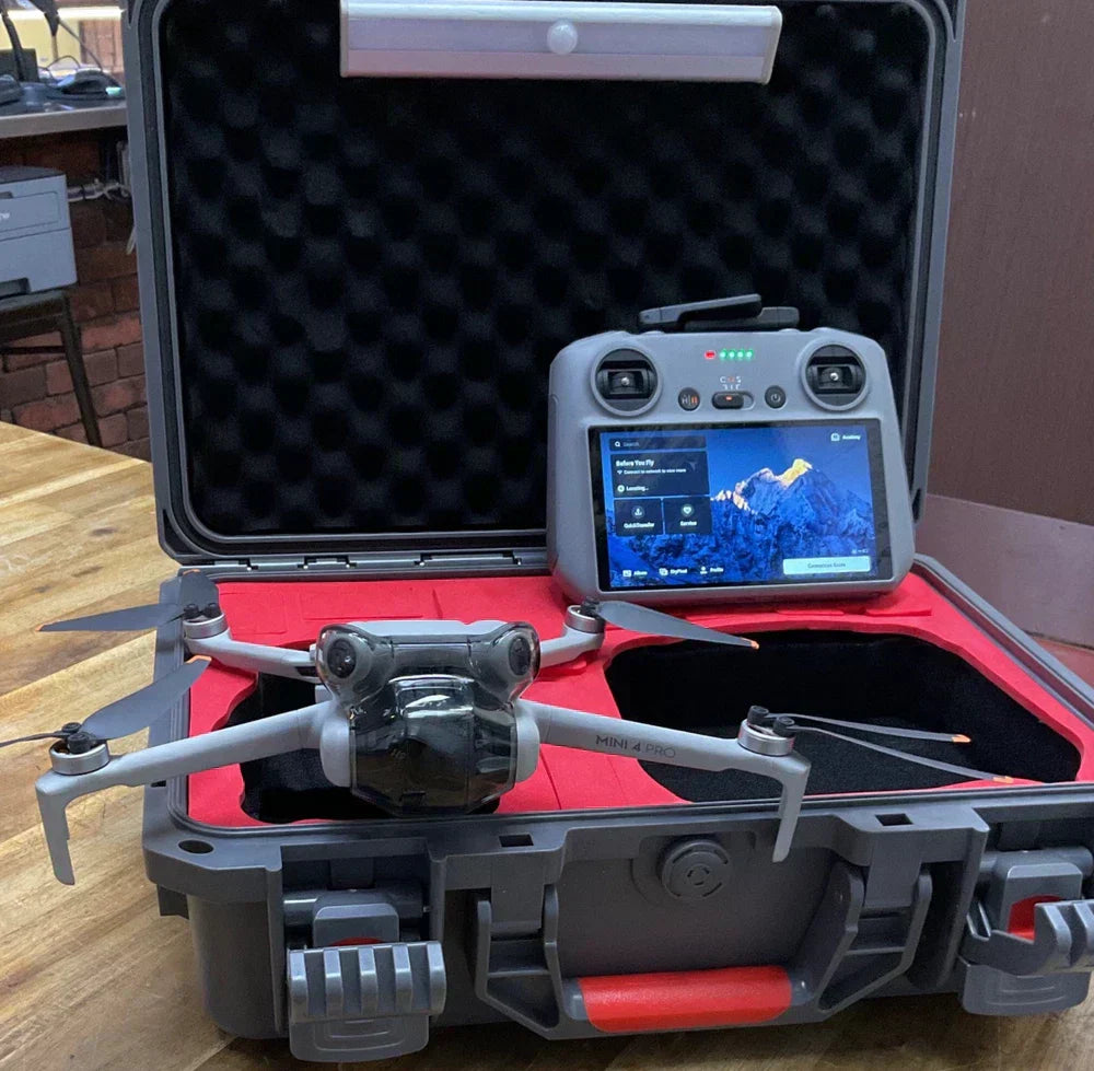 DJI MINI 4 Pro FLY MORE COMBO CAMERA DRONE WITH RC331 REMOTE