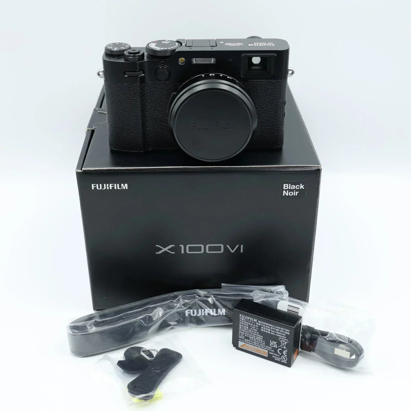 Fujifilm X100VI Black – Used, Excellent Condition – Only 35 Shutter Count