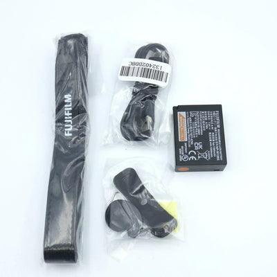 Fujifilm X100VI Black – Used, Excellent Condition – Only 35 Shutter Count