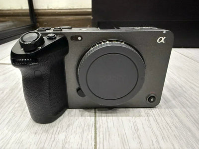 Sony FX3 (ILME-FX3) Full-Frame 12.1MP Cinema Camera Bundle