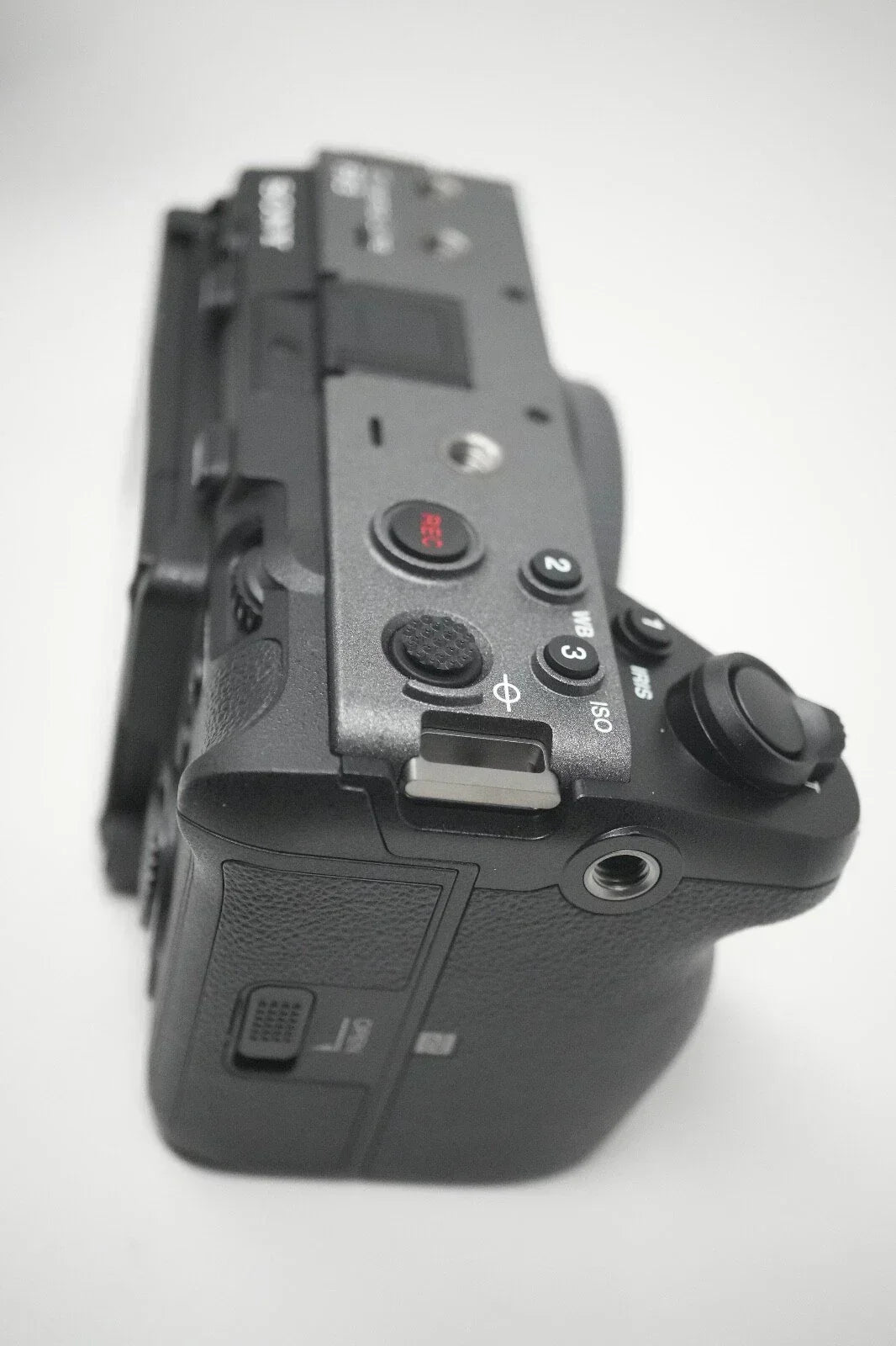 Used Sony FX3 Cinema Line Camera – Full Box, Accessories Included, Low Shutter Count